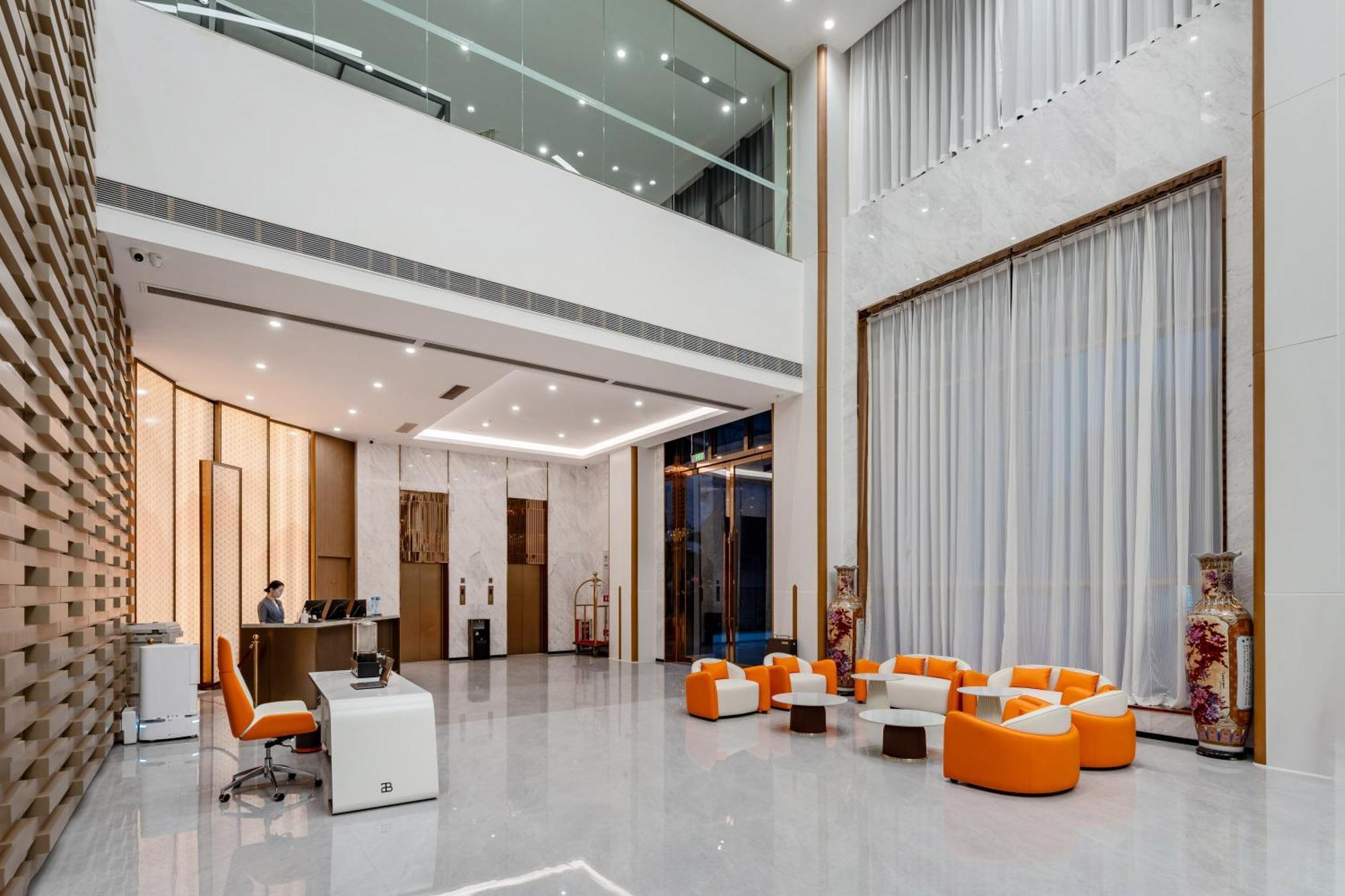 Liang Fan Holiday Inn Kanton Exterior foto