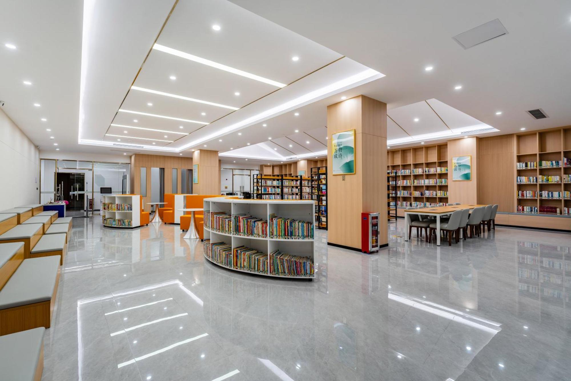 Liang Fan Holiday Inn Kanton Exterior foto