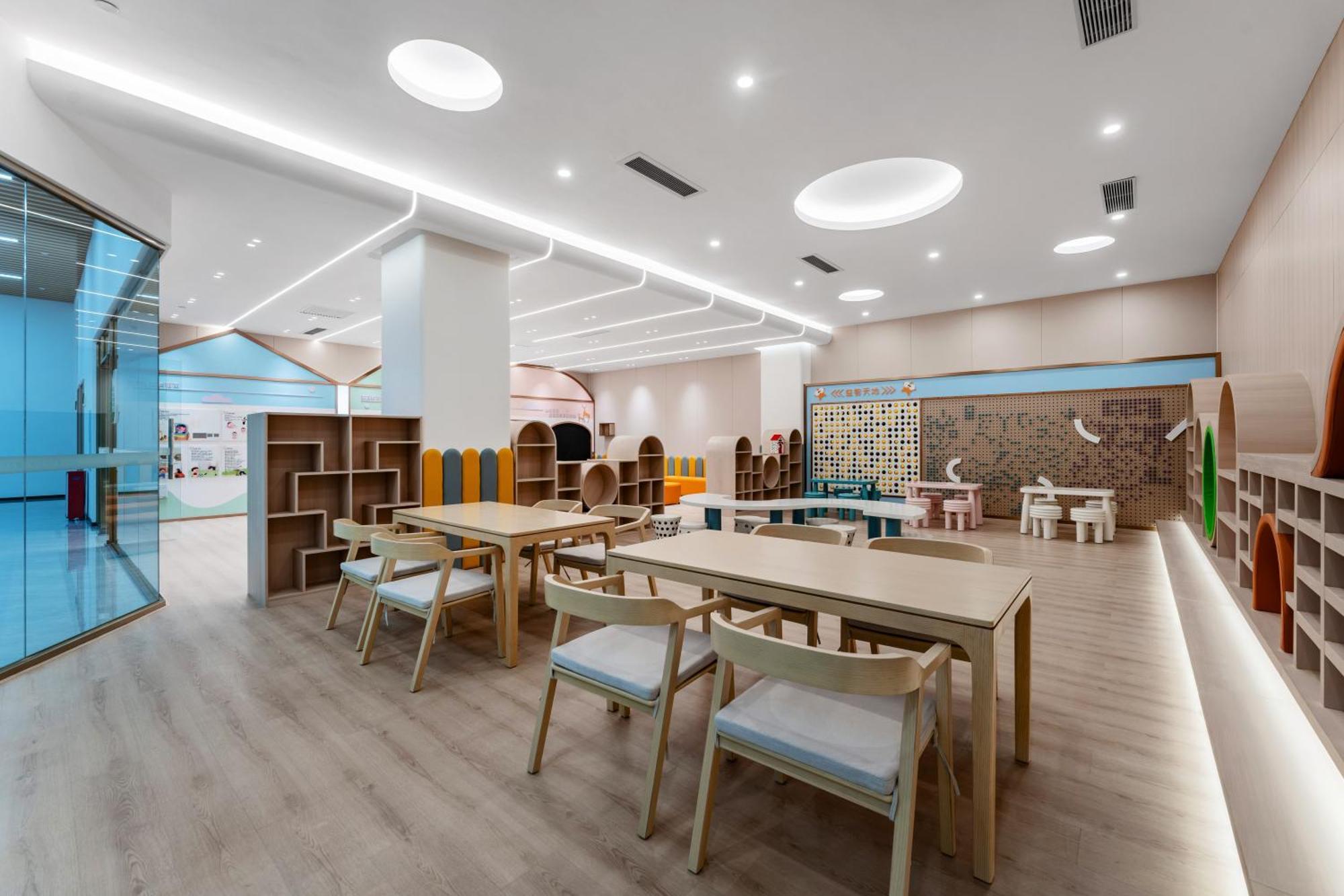Liang Fan Holiday Inn Kanton Exterior foto